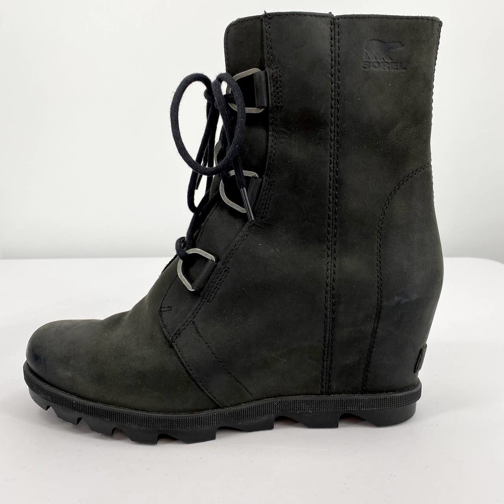 Sorel Joan Of Arctic Wedge II Boots Black Leather Lace Up NL3018-010 Size 10.5